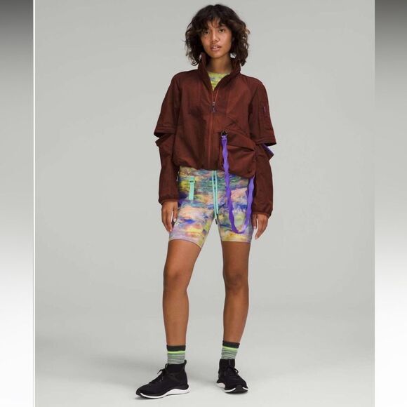 NWT New LULULEMON Cargo Super High Rise Hiking Bike Short 8" Purple Tie Dye 8 - Picture 4 of 7